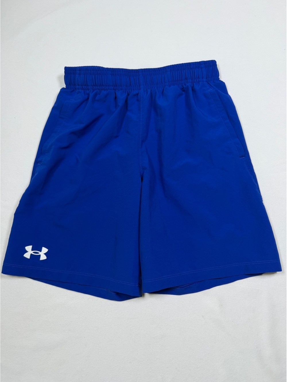 Under Armour boys medium blue athletic shorts